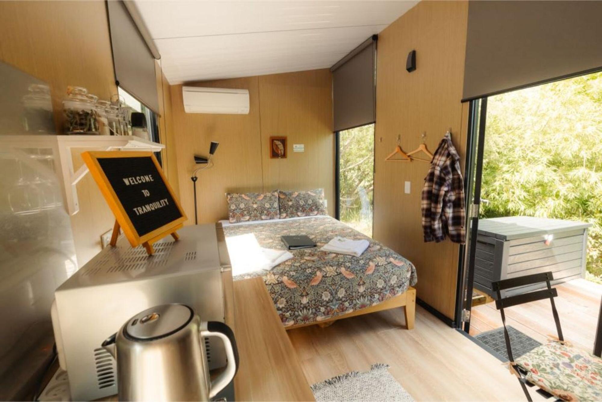 Tranquility Tiny House By Tiny Away Villa Owaka Eksteriør billede