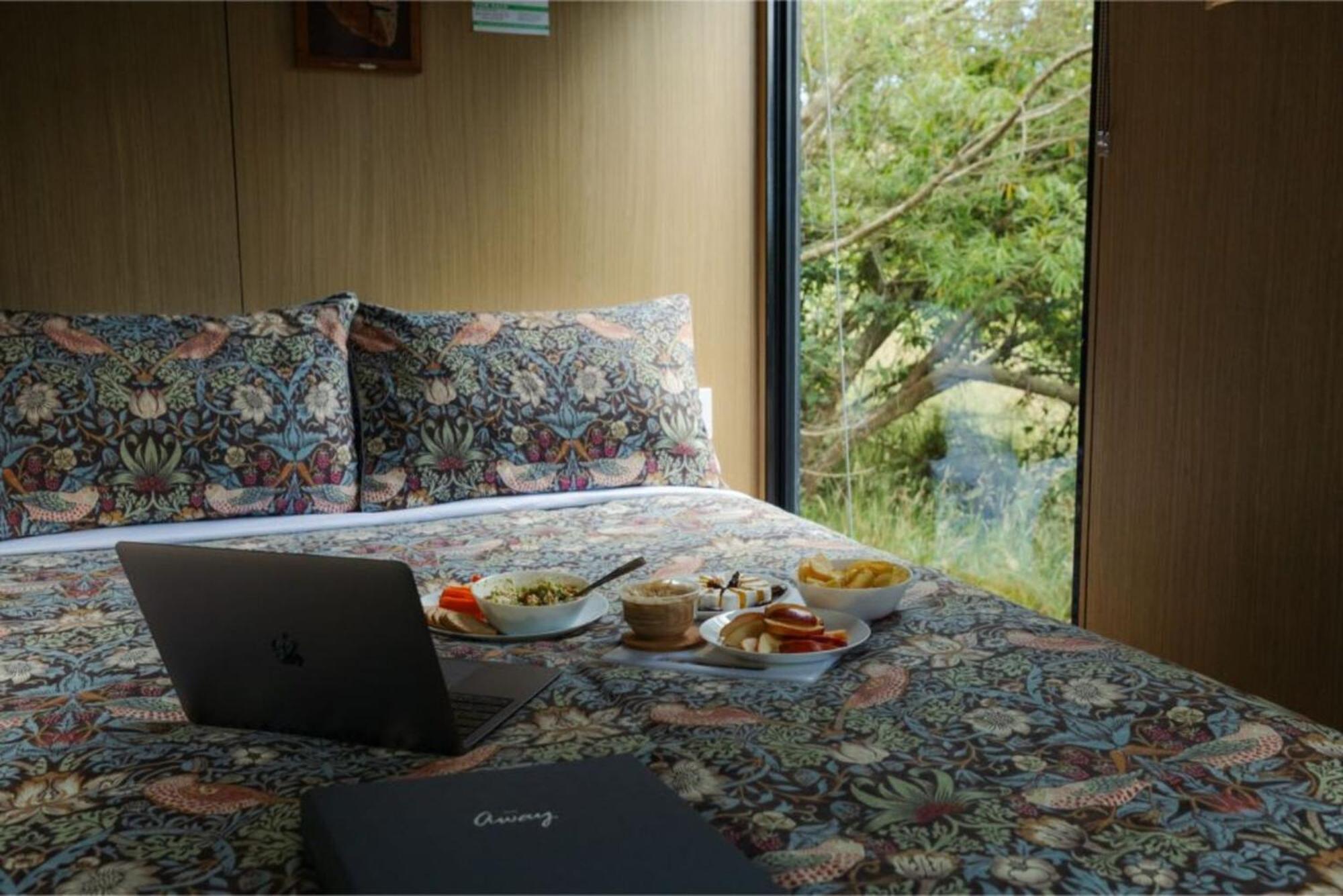 Tranquility Tiny House By Tiny Away Villa Owaka Eksteriør billede